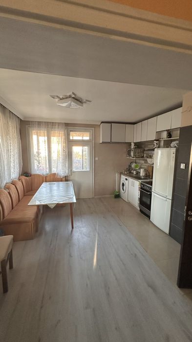 Дава се под наем Етаж от къща в с. Войводиново, Област Пловдив - 120 кв.м за 382.5 € - Снимка #1