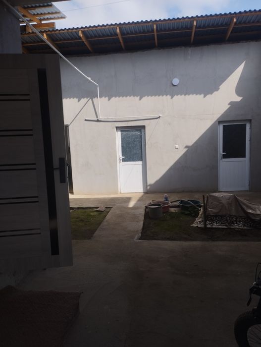 Участка 3 хонали шароитлар бор срочно сотилади