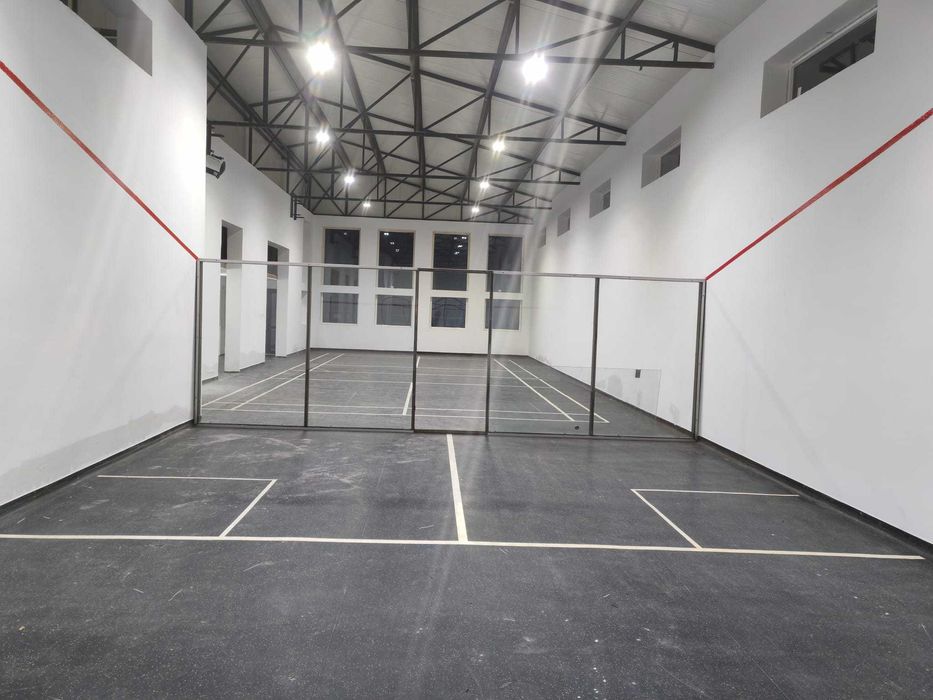 Inchiriere hala/birouri