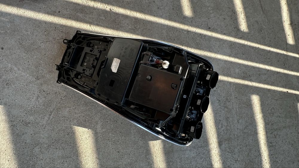 Consola centrala Mercedes C w205 completa