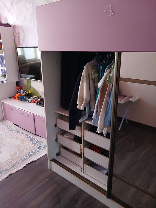 Продам детскую мебель