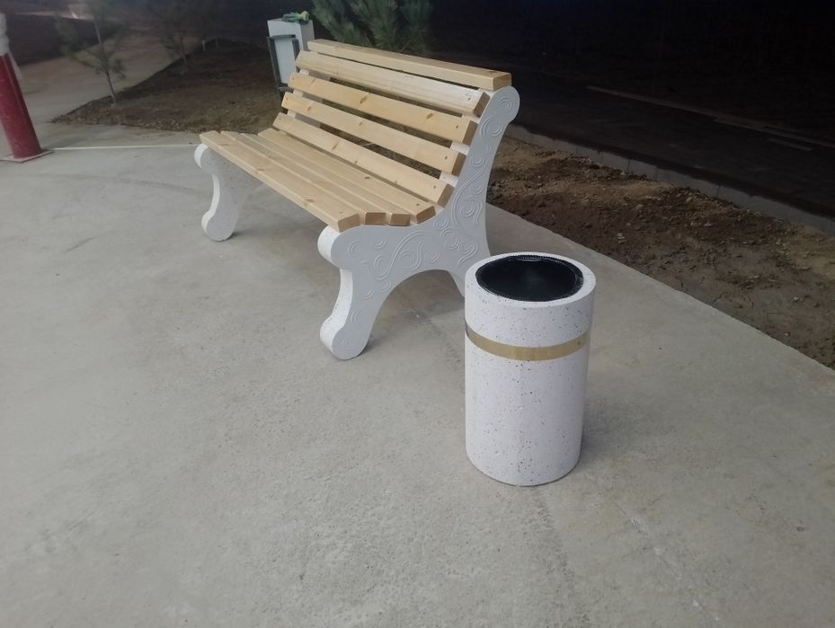 Скамейка сотилади