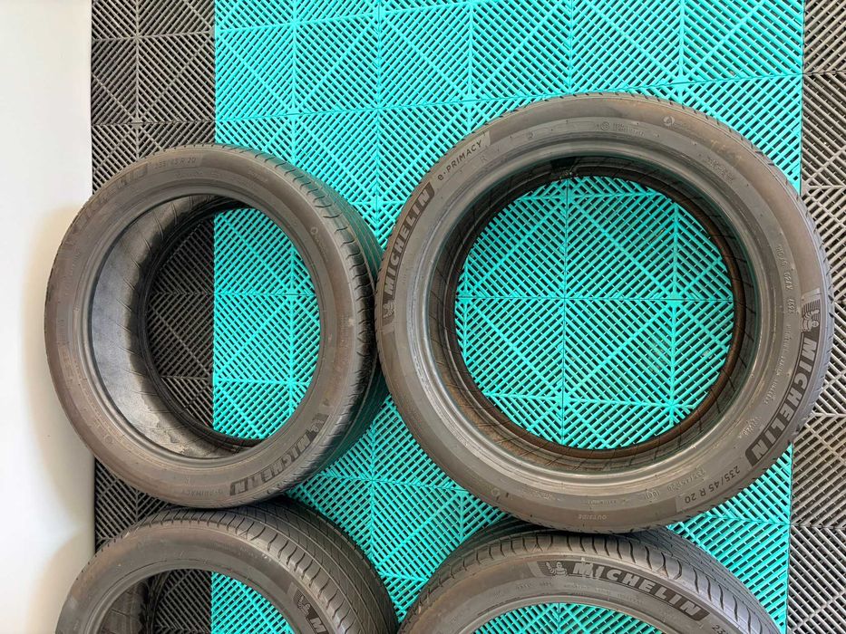 Set anvelope vara 235 45 R20 100H Michelin e-Primacy echipare Renault dot 23 6.01mm