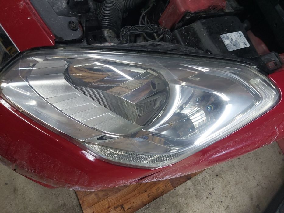 Полиране на фарове