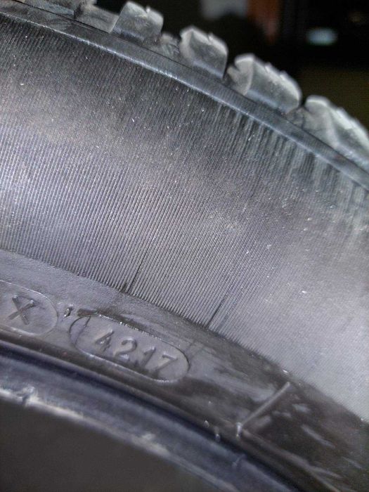 Зимни гуми 215/55/17 BF Goodrich