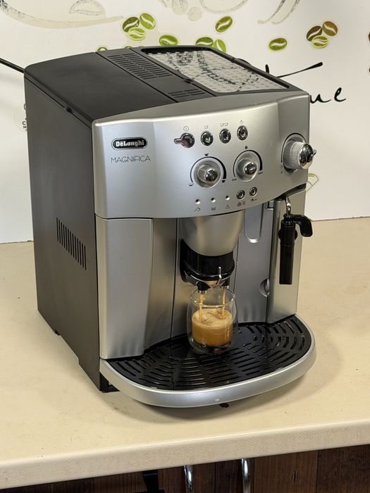 Кафемашина кафе автомат delonghi magnifica с гаранция