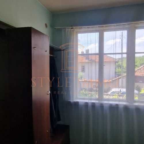 Продава се Къща в Разград, Промишлена зона - Запад - 73 кв.м за 357 €/кв.м - Снимка #8