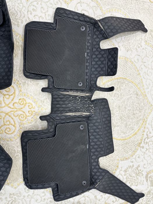 Продам коврики на jac s7