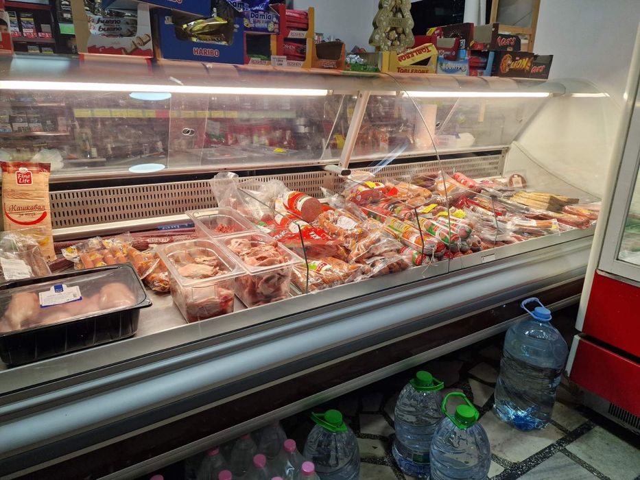 Хладилна витрина