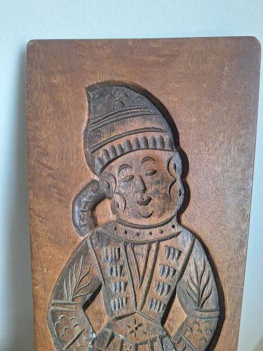Panou sculptat în lemn de fag, stil german, semnat Sauerung – 50 cm, vintage