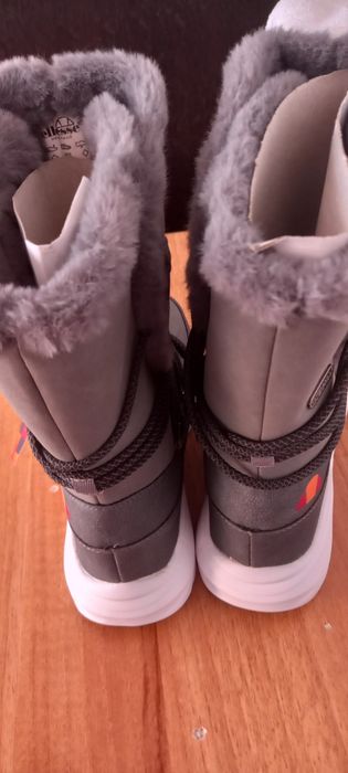 Ghete Damă sunt de  iarnă