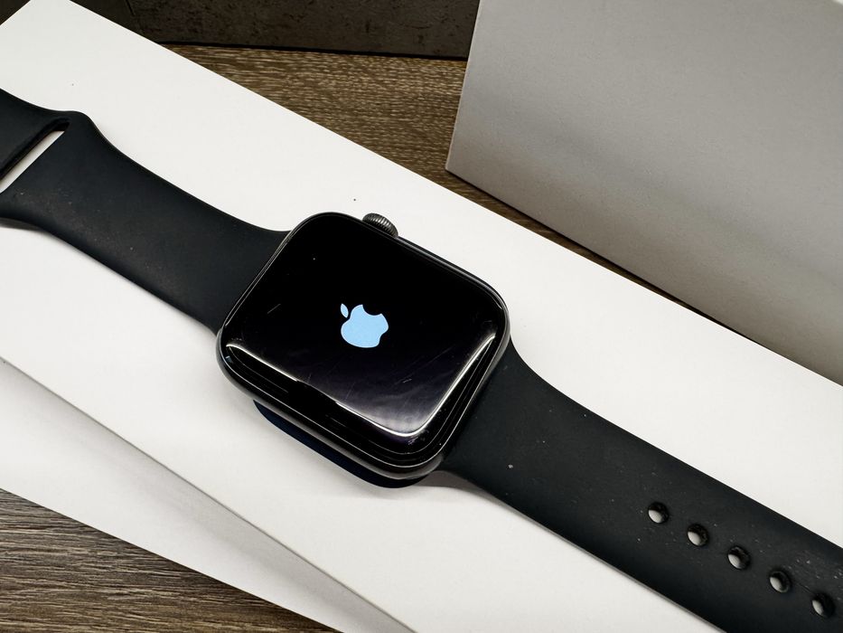 [ Vândut] Apple Watch Seria 6 44mm Black