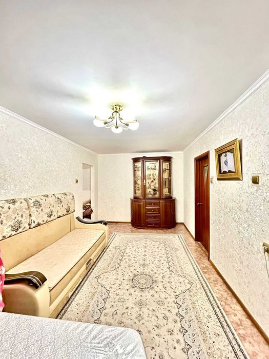 Продаётся 4 комн квартира