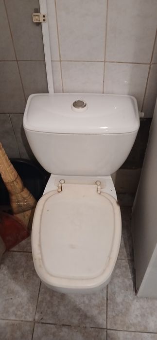 Унитаз рабочий  б/у