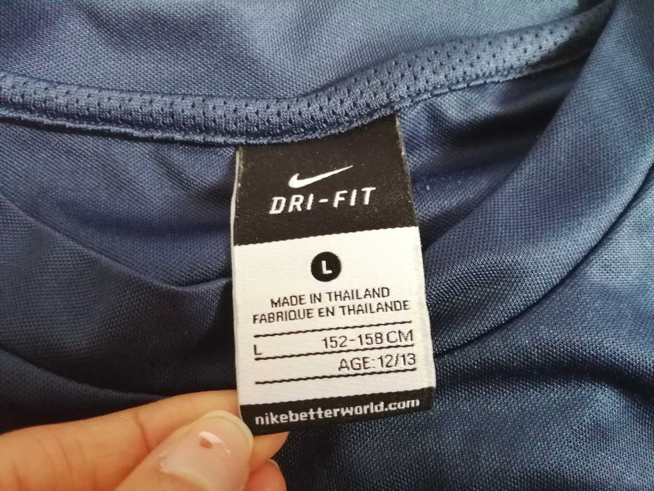 Nike DRI-FIT оригинална момчешка тениска р-р L - за 12-13 годишни, ръст около 152-158 см
