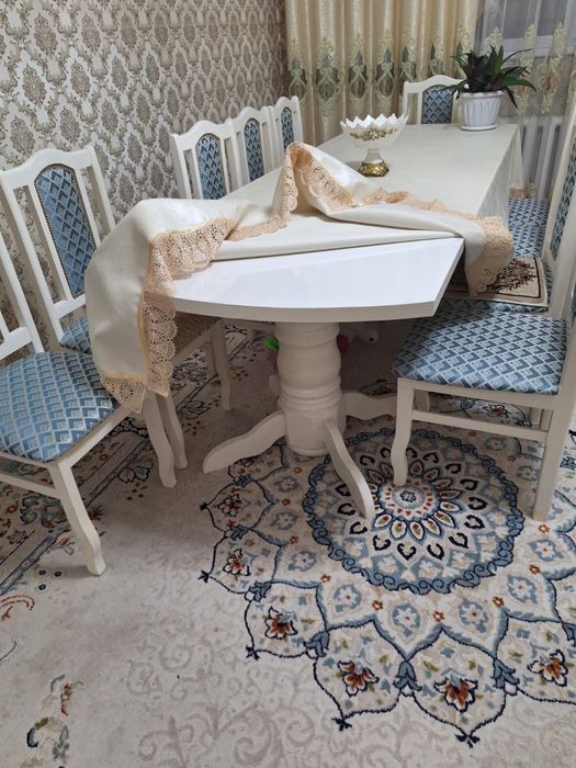 стол 2,5 метра и 10 стулья