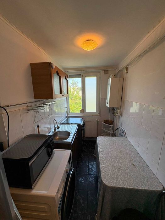 Inchiriez apartament 3 camere Galati