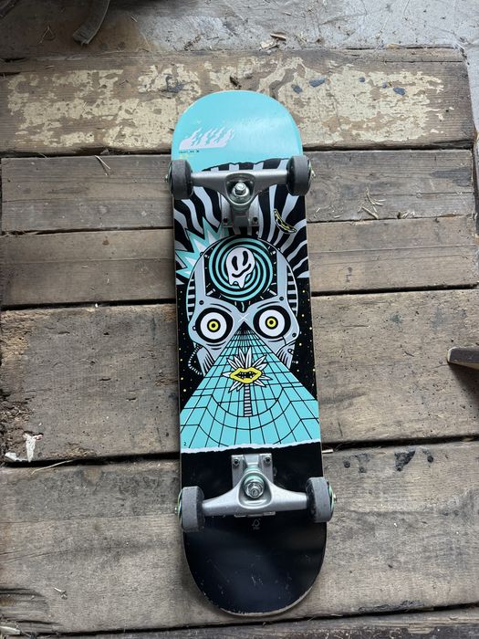 Скейтборд много запазен