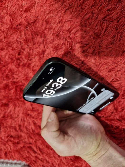 -Iphone 16Pro, ca Nou 128Gb 8Ram ireprosabil Bat:90%-480 cicluri incarcare Black Titanium MDM doar telefonul poze reale