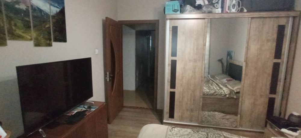 Продается 3 квартира комнатная.  Чиланзар 24. Срочно. Всё раздельно