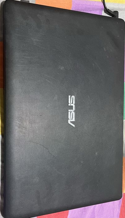 Vand Laptop ASUS