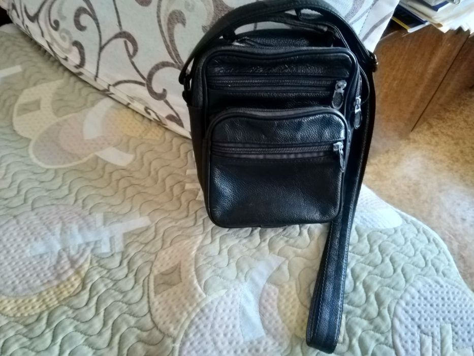 Чанта за лични документи