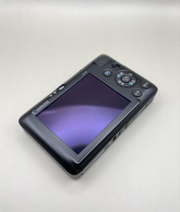 Canon IXUS 100 IS 12 MP