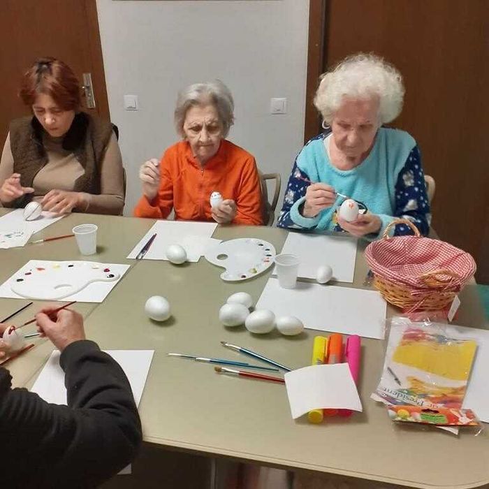 "Acasă la bunici" - un cămin de îngrijire bătrâni modern şi spaţios