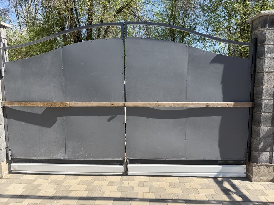 Ворота распашные и калитка