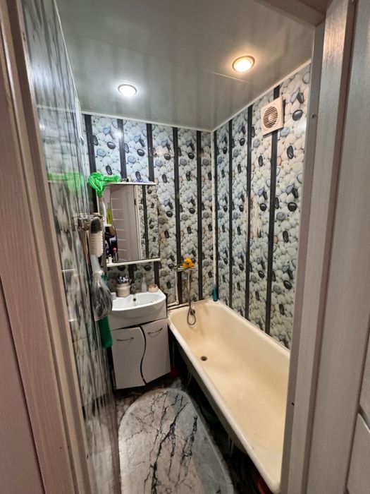 Продается 2 комн. кв. школа №7