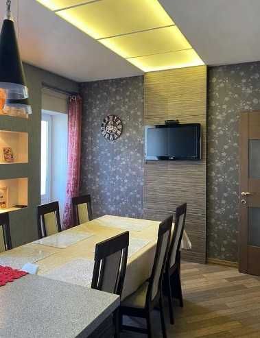 Дава се под наем Тристаен апартамент в Пловдив, Централна гара - 86 кв.м за 306 € - Снимка #1