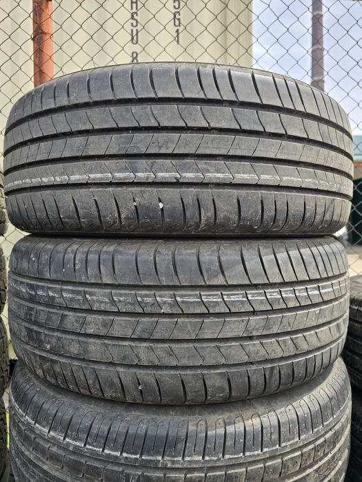 2x 215/55/18 VARA KUMHO 2022 Stare impecabila