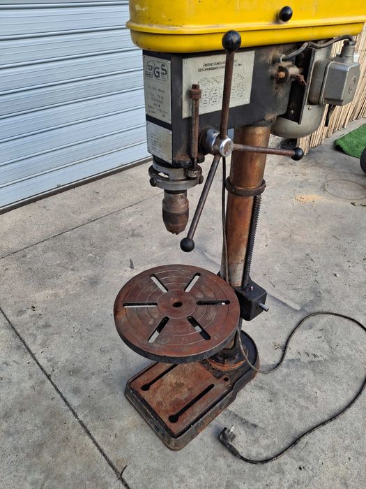 Голяма настолна бормашина 550 W