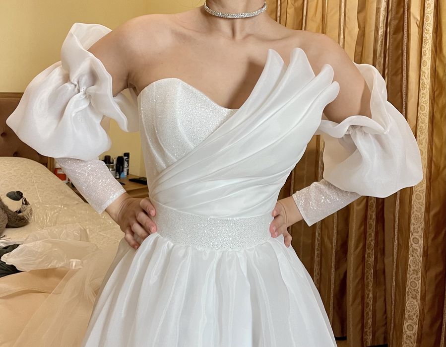 Продам свадебное платье с фатой!