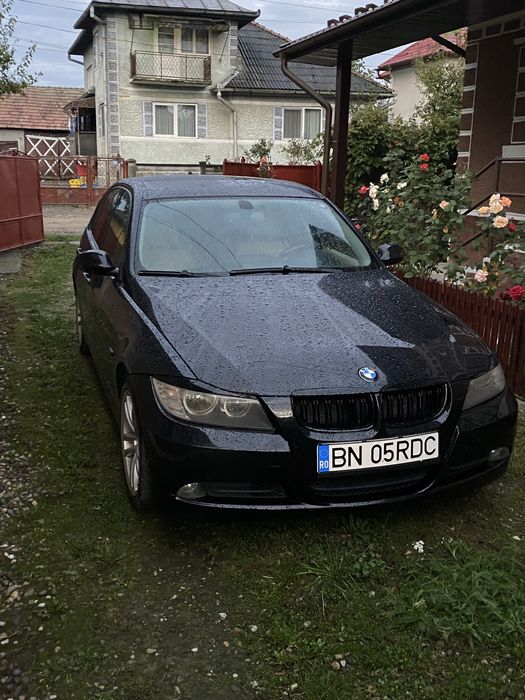 Vand Bmw e 90 din anul 2005