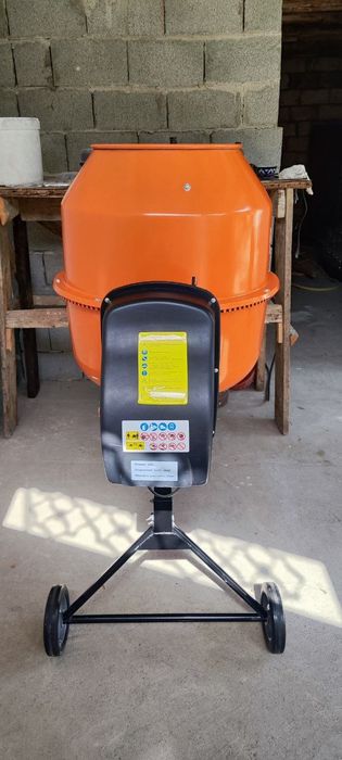 Бетон мешалка 230л