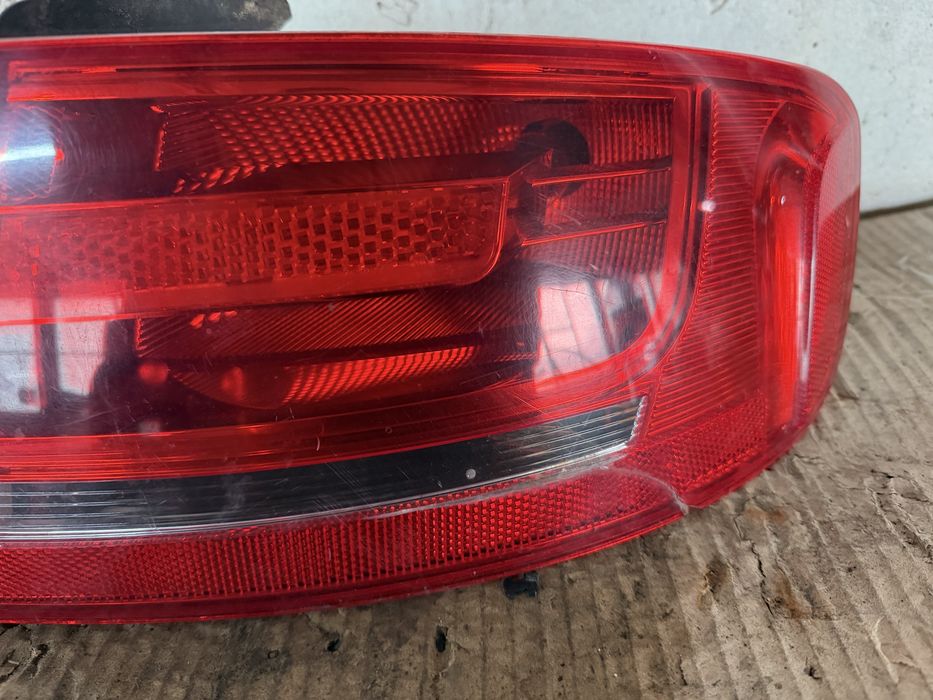 Десен стоп от ауди а4 б8 / audi a4 b8