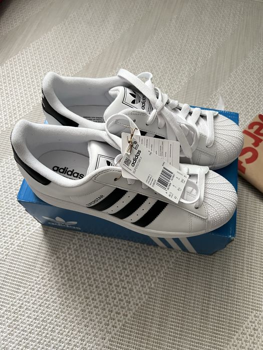 Продам кроссовки Adidas Superstar II
