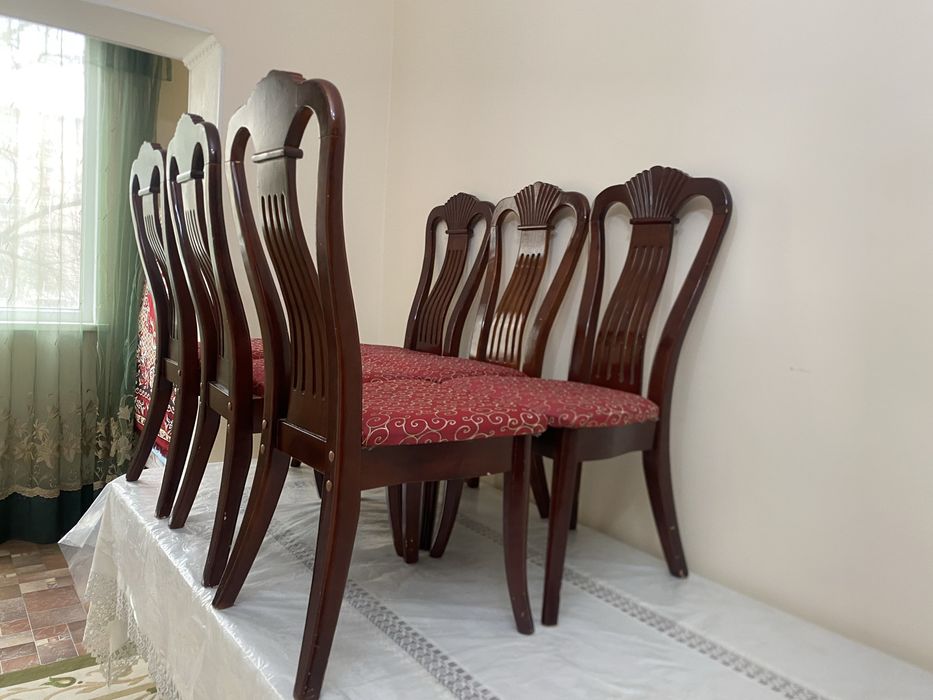 Стенка, стол стулья