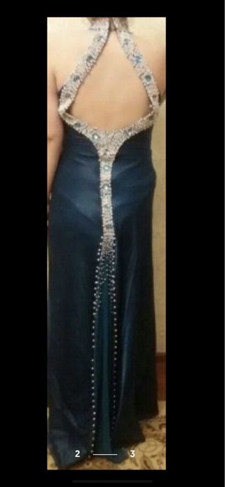 Шикарное вечернее платье