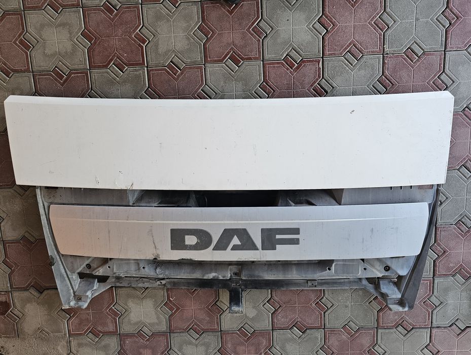 Продам капот даф 106