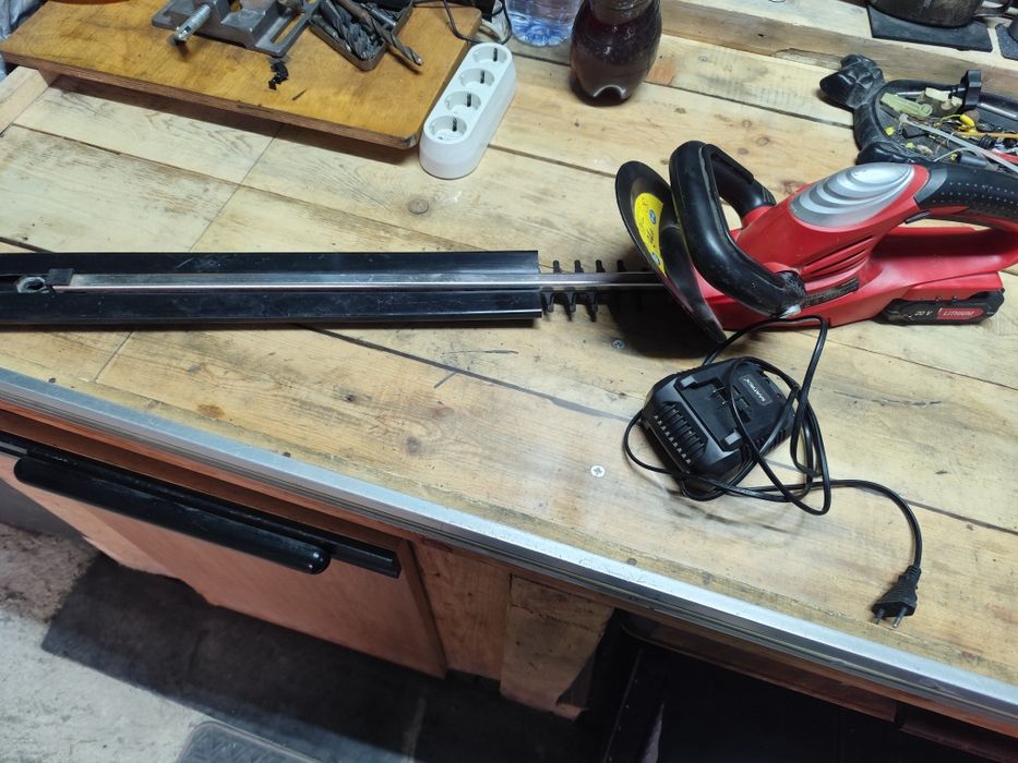 Акумулаторен храсторез