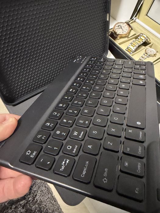 Apple iPad 10th  22 tastatura luminata wireless in 7 culori