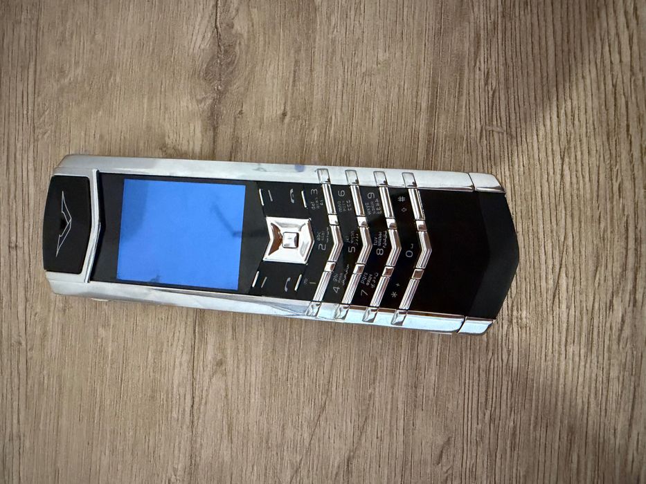 Telefon Vertu Signature