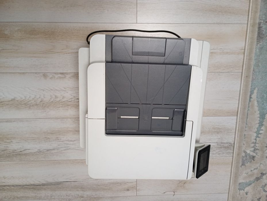 Imprimanta HP color laser jet pro