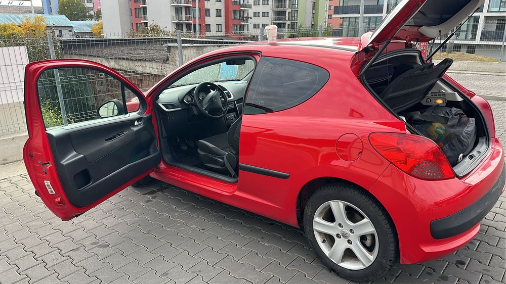 Peugeot 207 - 1.6 HDI