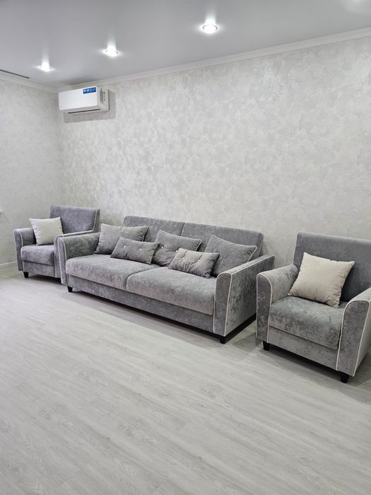 Продам квартиру 2-х комнатную .