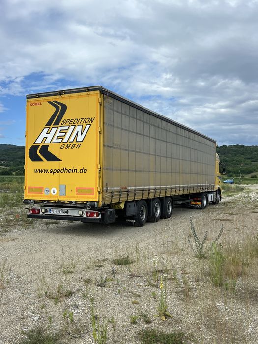 Vand Volvo eev sau schimb cu panouri sandwich