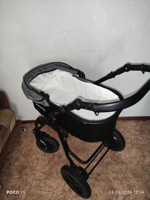 Продам коляску 3в1
