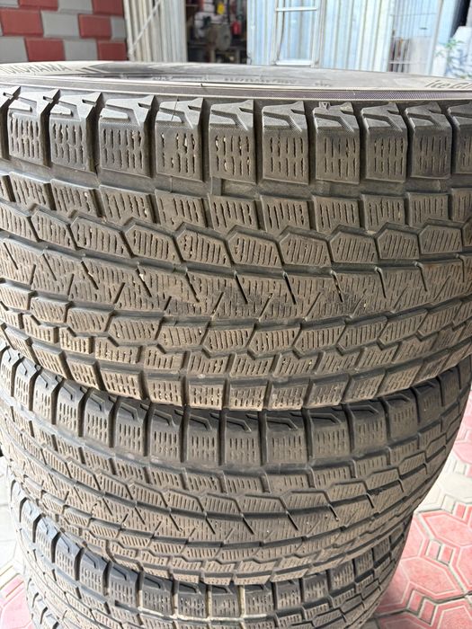 Yokohama 285-50R20 G075